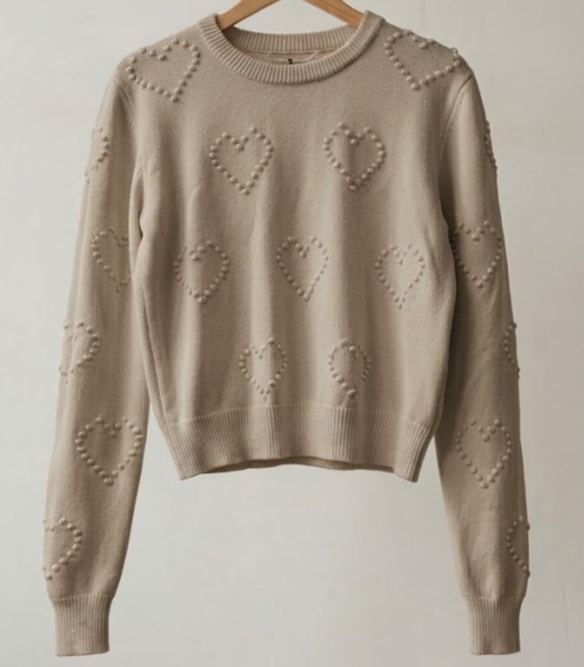 Feinstrick-Pullover in Beige mit eingestricktem Herzchen-Muster