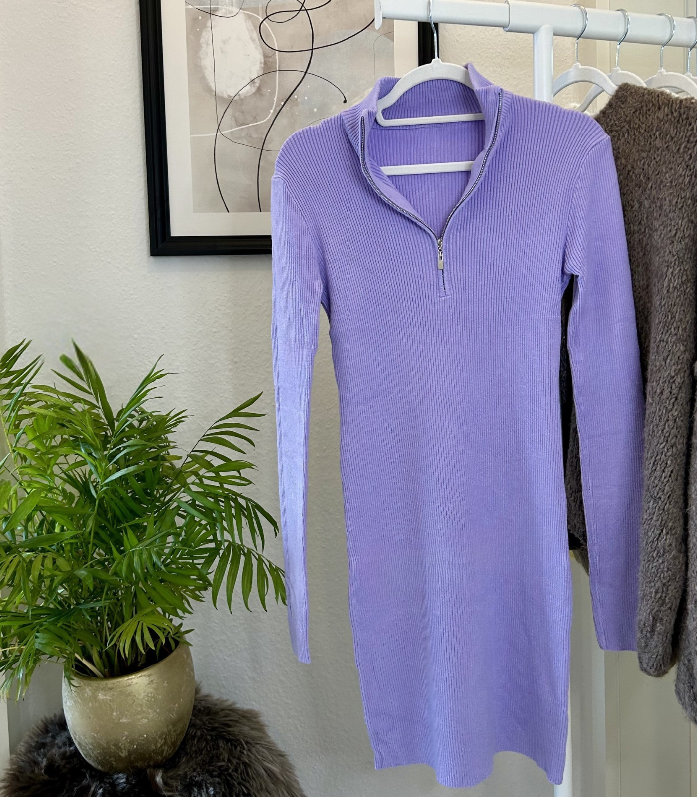 Strickkleid mit RV + Daumenloch