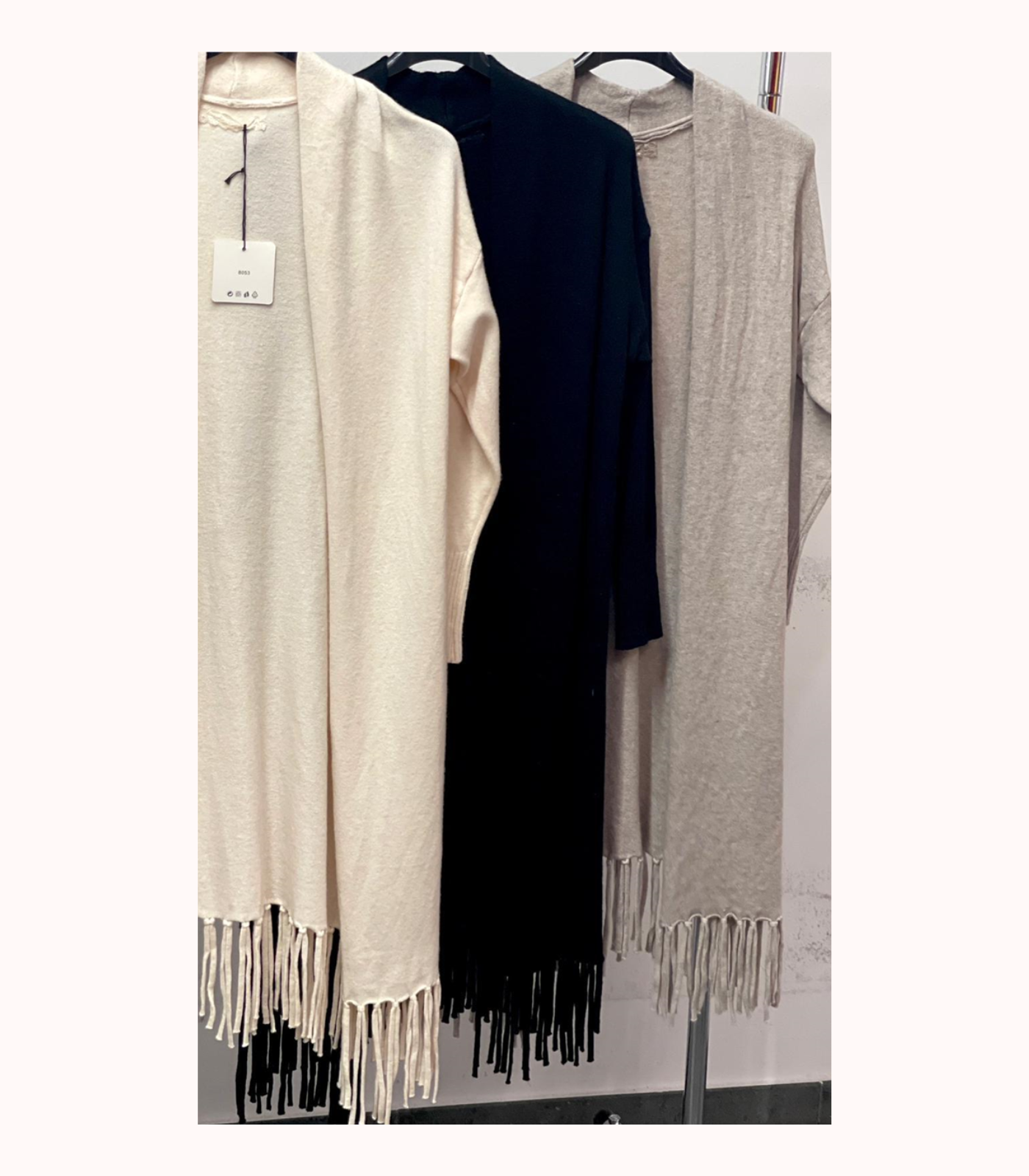 Strickmantel mit Fransen